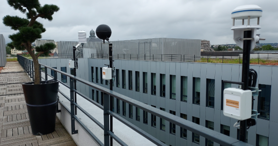 Démonstrateur bâtiment néon